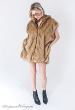 Load image into Gallery viewer, Vegan Fur Vest
