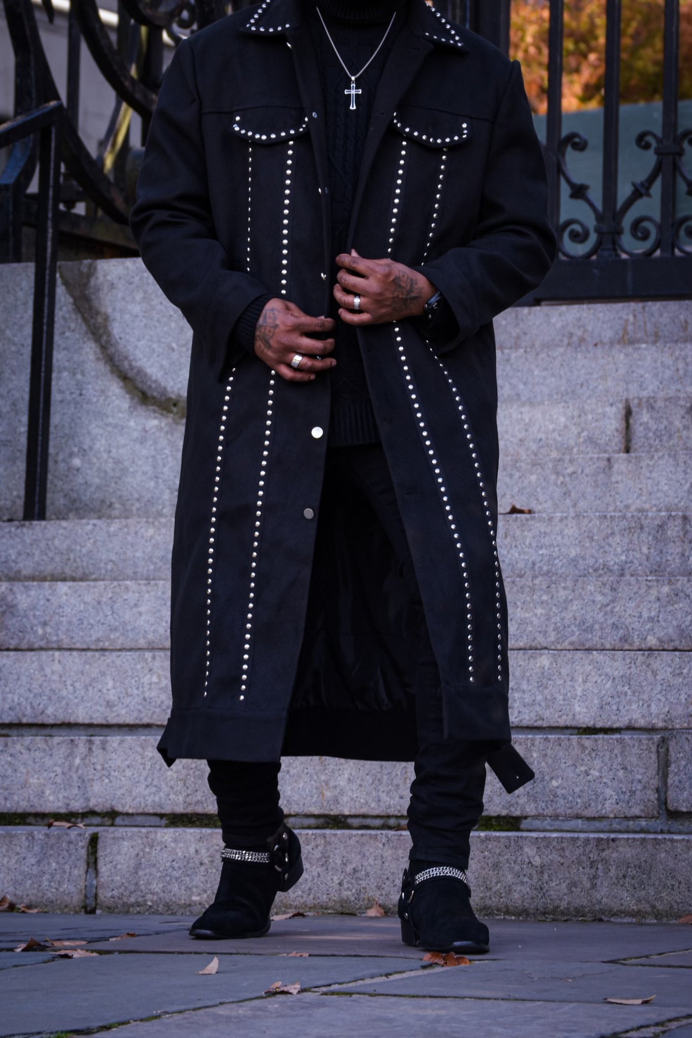 Black sale rivet trench